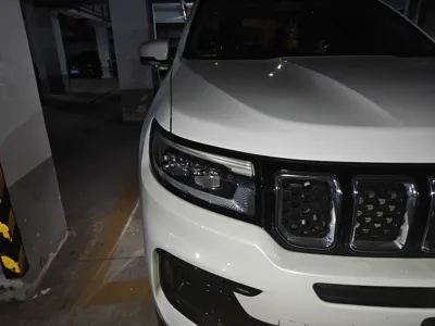 Jeep Grand Commander