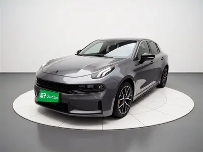 Lynk & Co 03