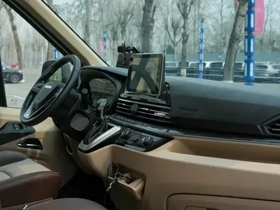 大通 V90 RV