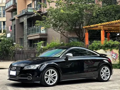 Audi TTS