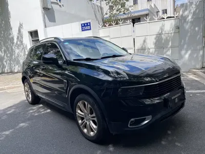 Lynk & Co 01
