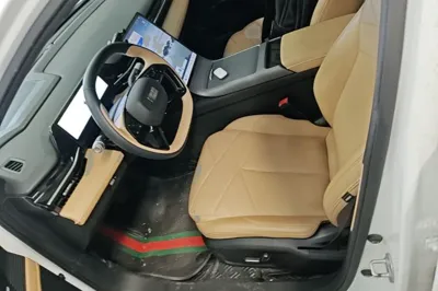 Geely Galaxy L6