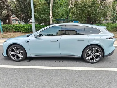 Nio ET5T