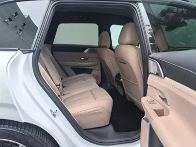 Xpeng G9