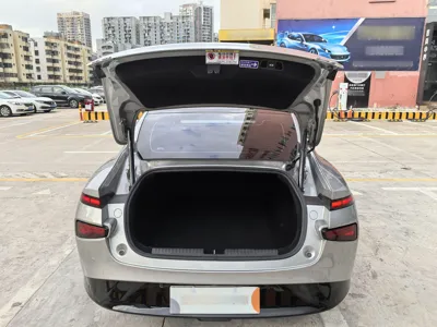 Xpeng P7