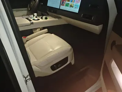 Li Auto Li MEGA