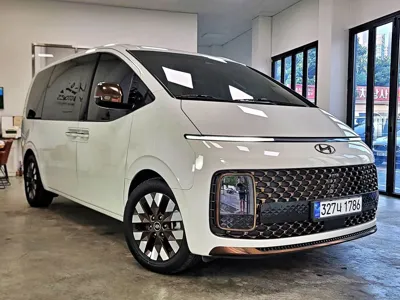 Hyundai Staria