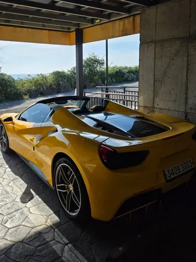 Ferrari 488