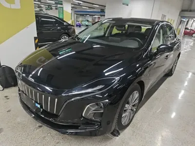 Hongqi Hongqi E-QM5