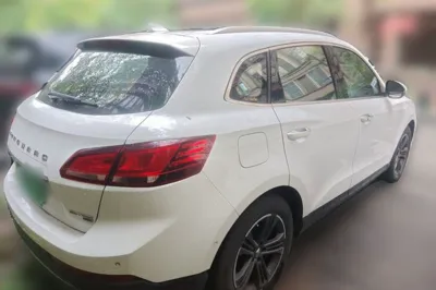 Borgward BX7