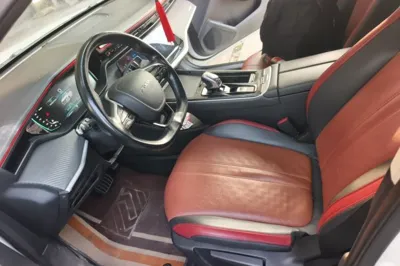 Dongfeng Aeolus Yixuan MAX