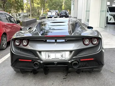 Ferrari F8