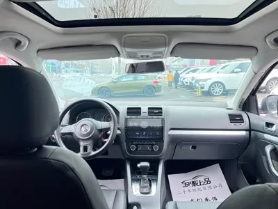 Volkswagen Sagitar