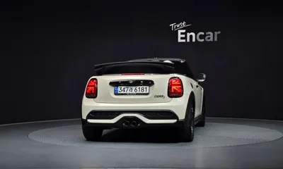 MINI Cooper Convertible