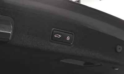 Genesis EQ900