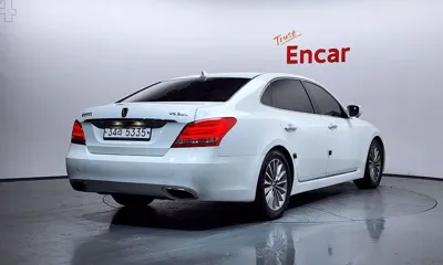 Hyundai Equus