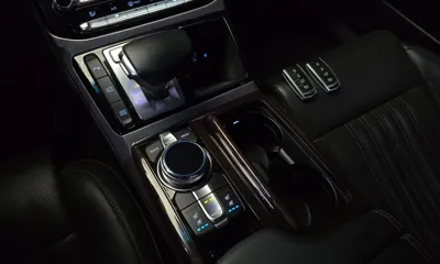 Genesis EQ900