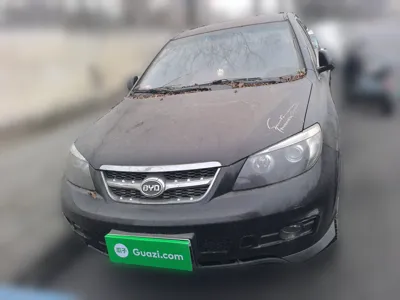 BYD S6