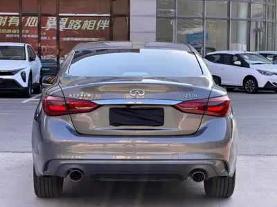Infiniti Q50L