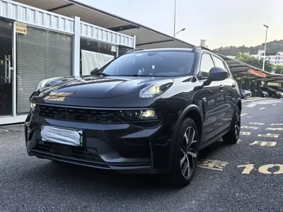 Lynk & Co 01 EM-P