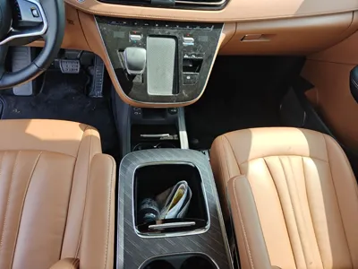 Hongqi HQ9 PHEV