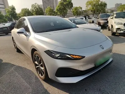 Roewe D7