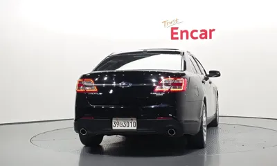 Ford Taurus