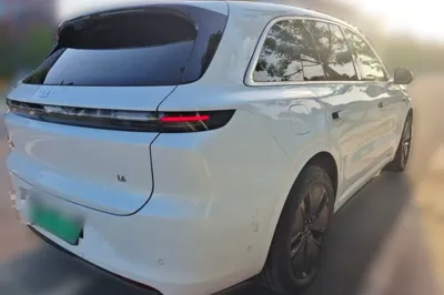 Li Auto L6