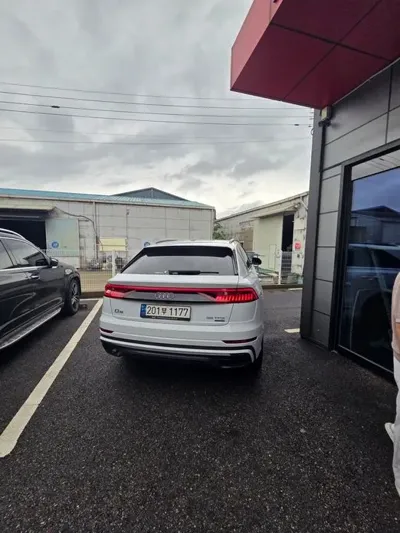 Audi Q8