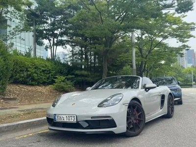 Porsche 718