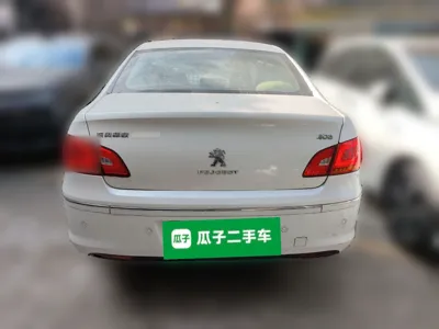 Peugeot 408