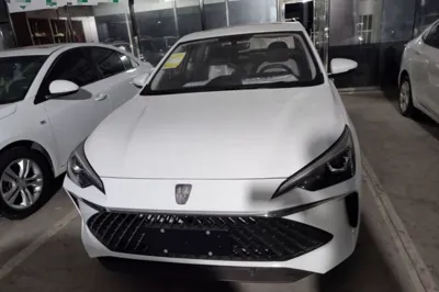 Roewe i5