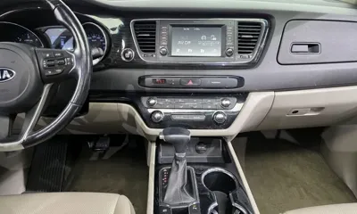 Kia Canival
