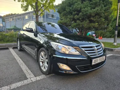 Hyundai Genesis