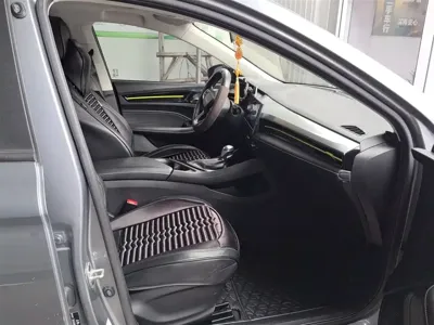 Roewe i5