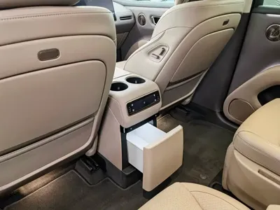 Li Auto 理想i8