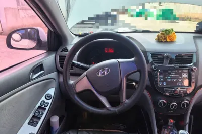 Hyundai Verna (older generation)