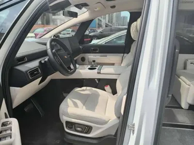 Li Auto Li MEGA