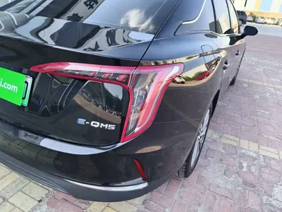 Hongqi Hongqi E-QM5