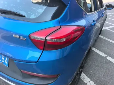 Geely Emgrand GS
