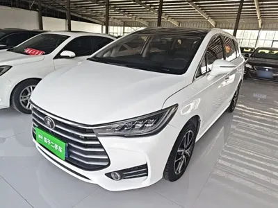 BYD MAX