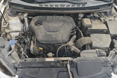Hyundai Elantra (5th Generation