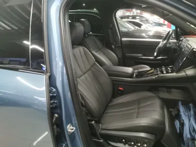 Nio ES8