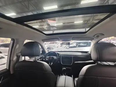 Roewe RX8