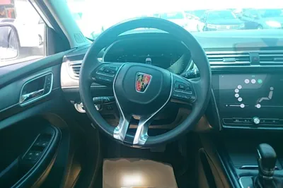 Roewe i5