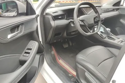 Roewe i5