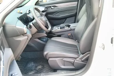 Dongfeng Aeolus SKY EV01