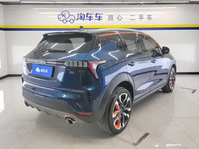 Lynk & Co 06