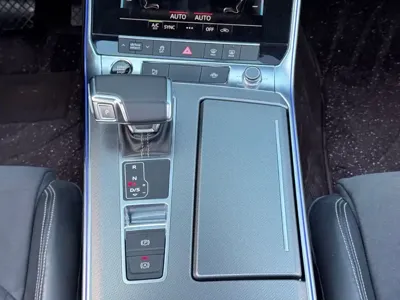 Audi A7L