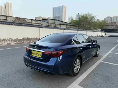 Infiniti Q50L